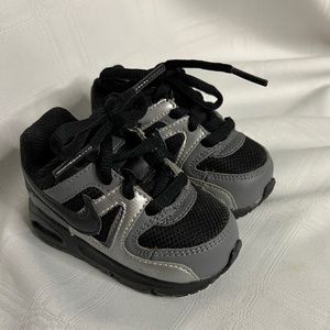 Nike AirMAX Toddler/baby 4C tennis shoes Black/silver/Grey
